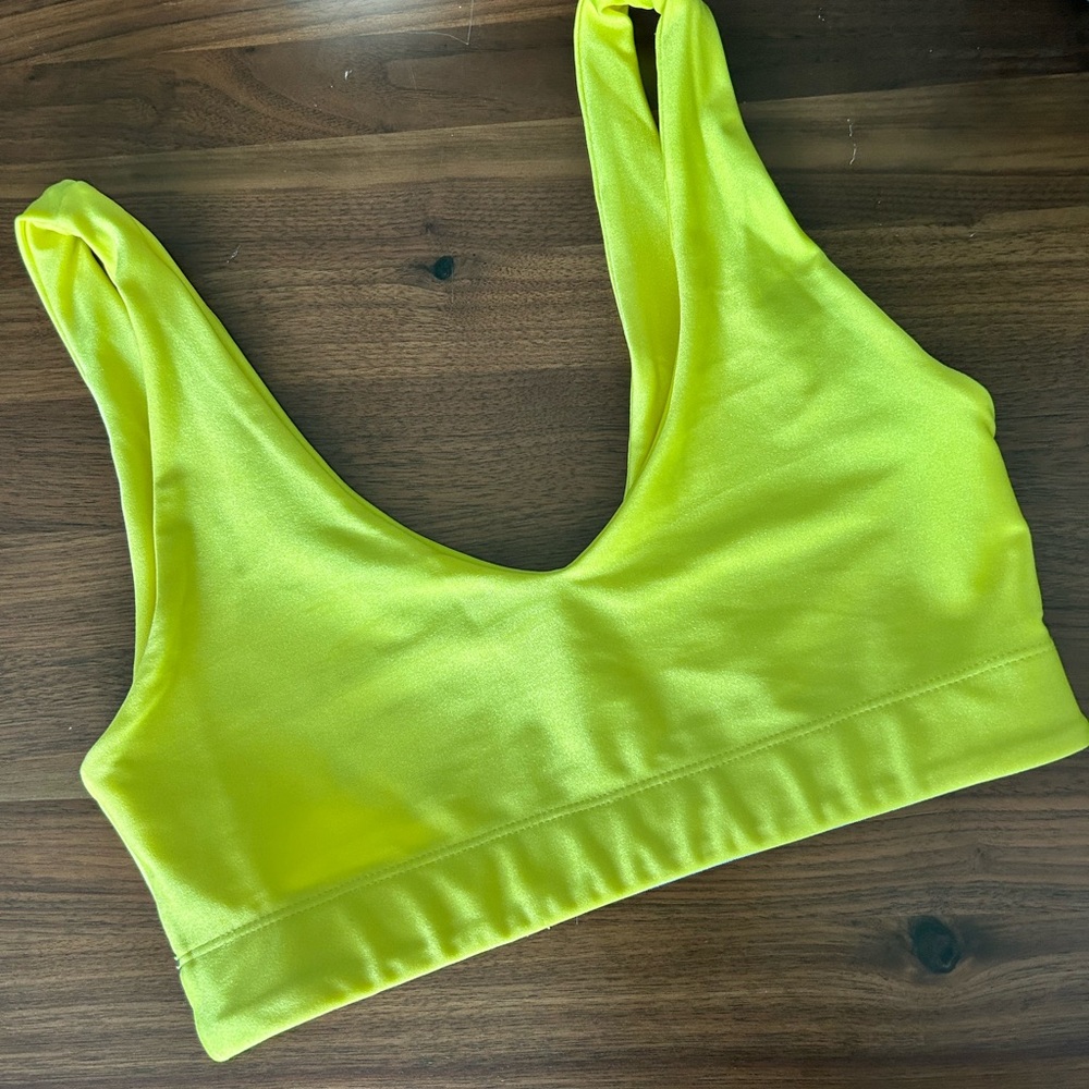 Goldsheep Vibrant Yellow Women's Sports Bra
